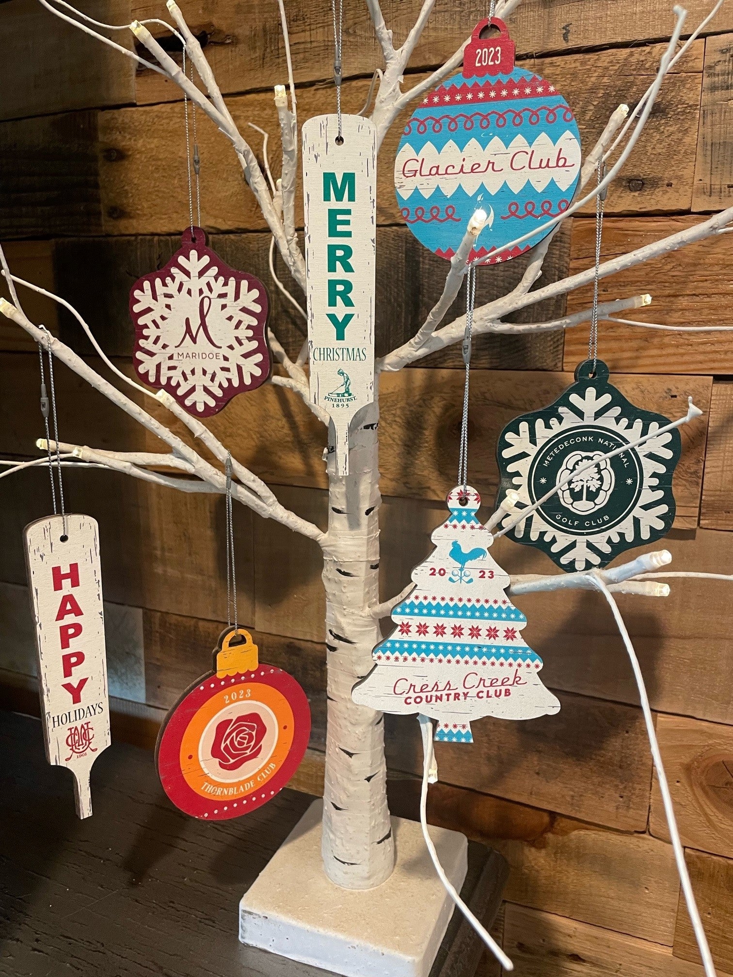 Wooden Ornaments Signs By the Sea
